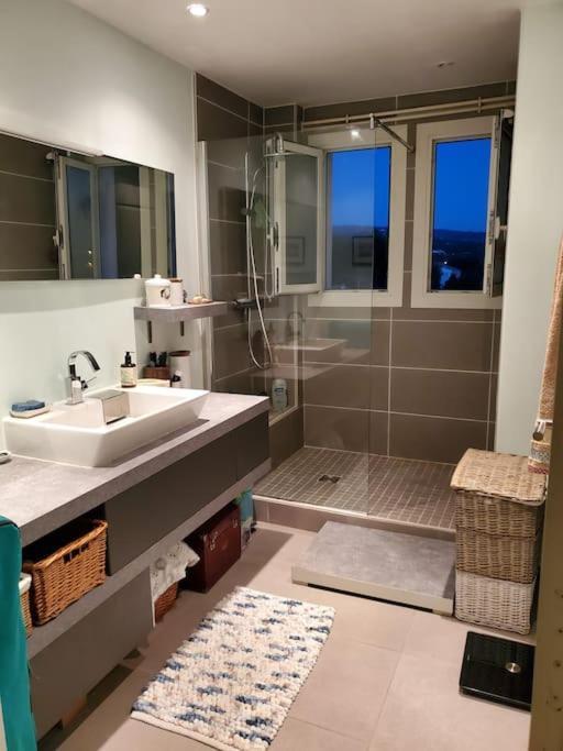 Lou Beach Home 75 M2 A 300 M De La Plage Avec Vue Mer La Ciotat Exteriér fotografie